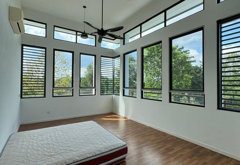 Tenderfields @ Eco Majestic