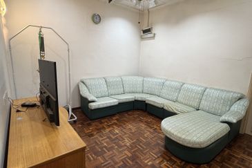 SL 4, Bandar Sungai Long