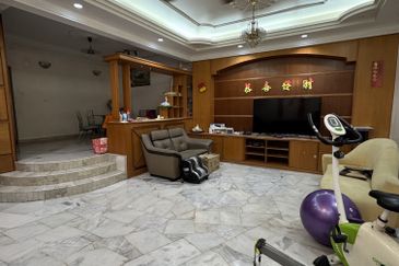 SL 4, Bandar Sungai Long