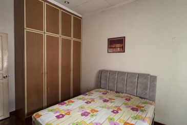 SL 4, Bandar Sungai Long