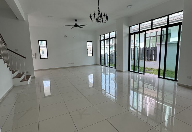 Tenderfields @ Eco Majestic