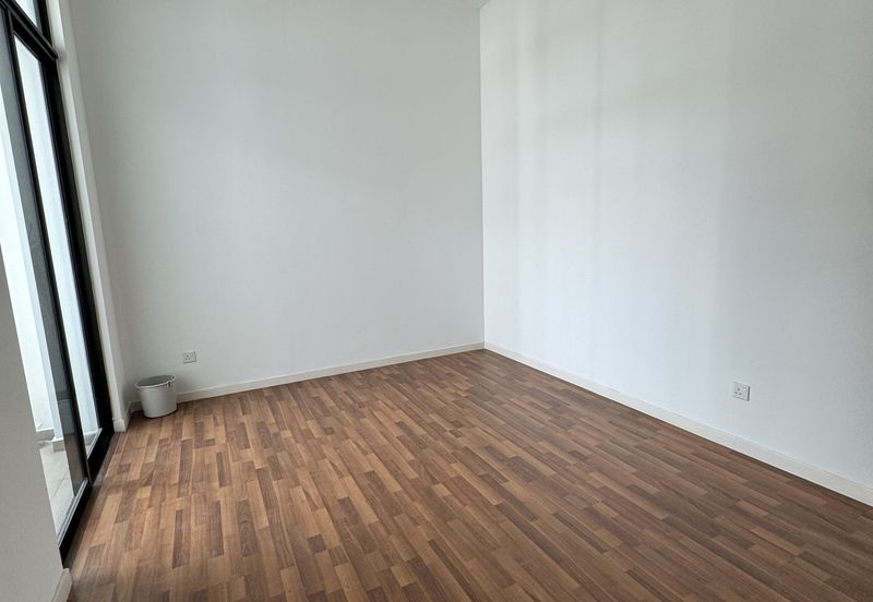 Tenderfields @ Eco Majestic