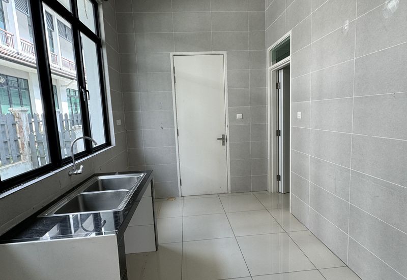 Tenderfields @ Eco Majestic