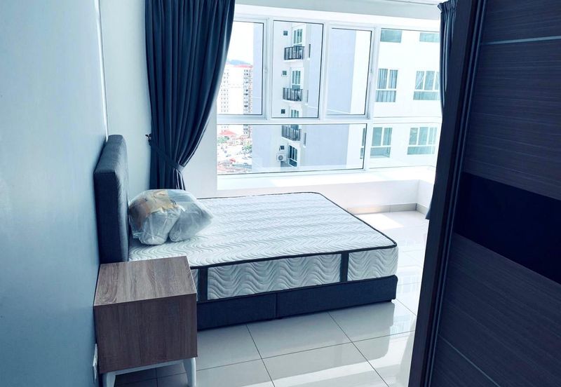 Tropicana Bay Residences