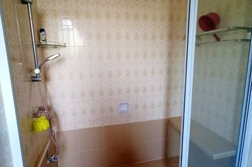  PULAU TIKUS SPACIOUS BUNGALOW