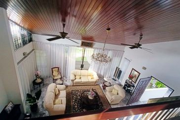  PULAU TIKUS SPACIOUS BUNGALOW