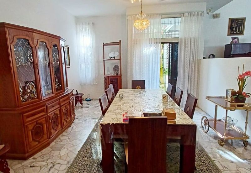  PULAU TIKUS SPACIOUS BUNGALOW