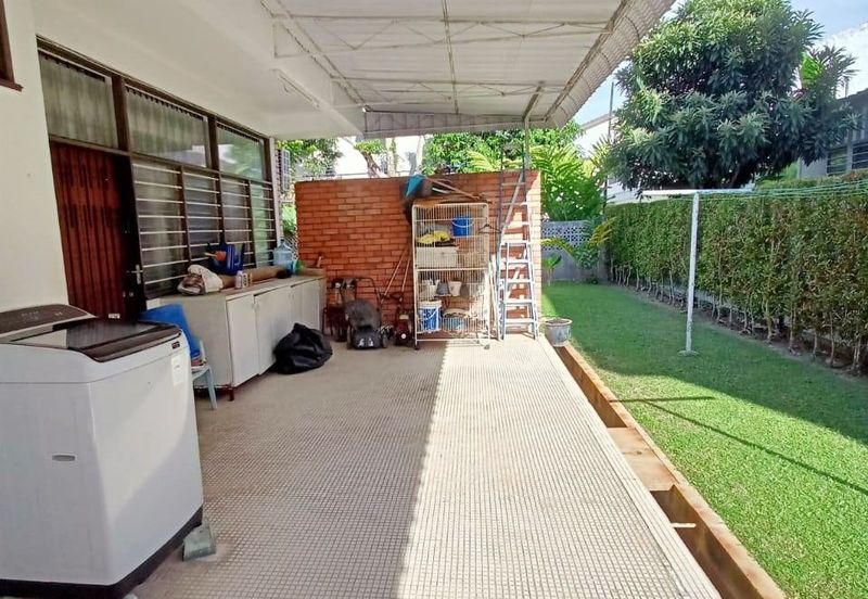  PULAU TIKUS SPACIOUS BUNGALOW