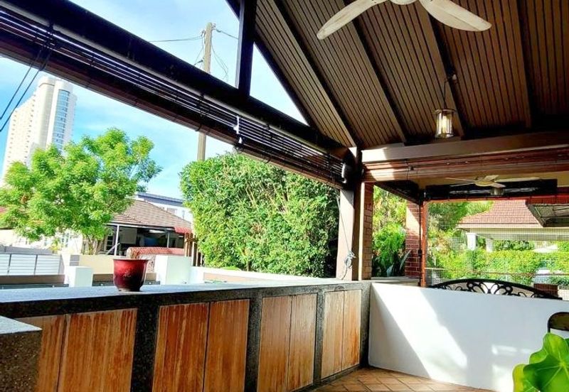 TANJUNG BUNGAH SEMI-D VILLA FEEL 