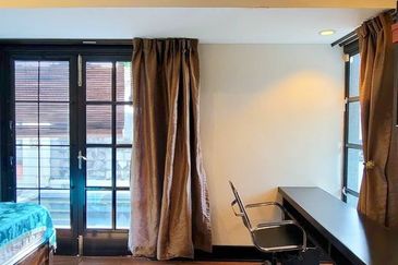 TANJUNG BUNGAH SEMI-D VILLA FEEL 