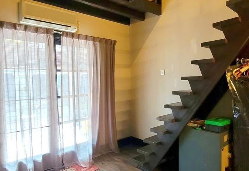 TANJUNG BUNGAH SEMI-D VILLA FEEL 