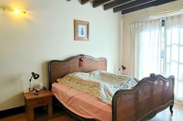 TANJUNG BUNGAH SEMI-D VILLA FEEL 