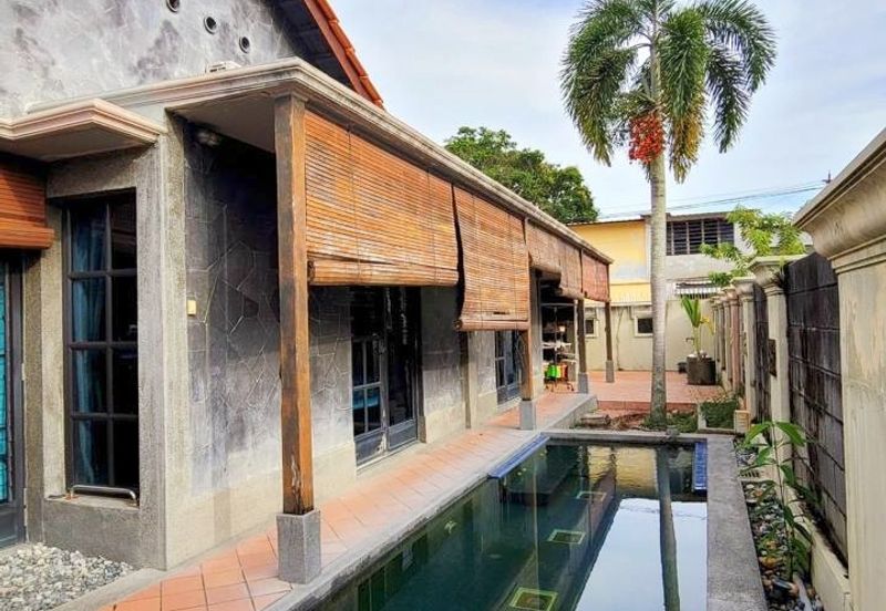 TANJUNG BUNGAH SEMI-D VILLA FEEL 