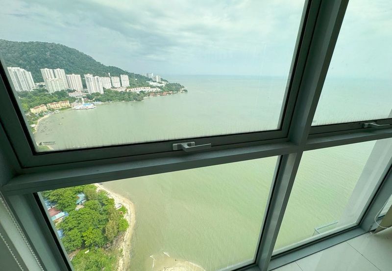 Infinity Beachfront Super Condominium