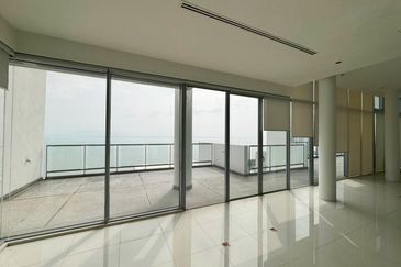 Infinity Beachfront Super Condominium