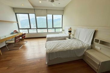 Infinity Beachfront Super Condominium