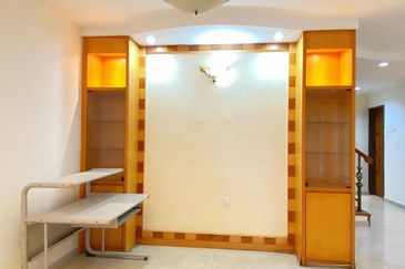 Jalan Pantai Aziz Ibrahim