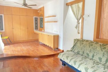 Jalan Pantai Aziz Ibrahim