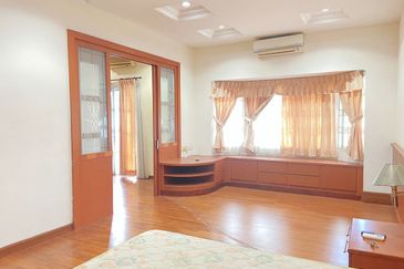 Jalan Pantai Aziz Ibrahim