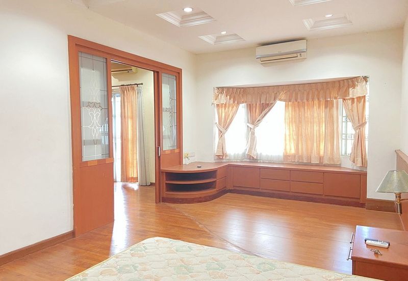 Jalan Pantai Aziz Ibrahim