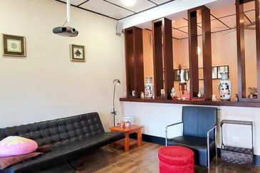 TANJUNG BUNGAH SEMI-DETACHED VILLA FEEL 