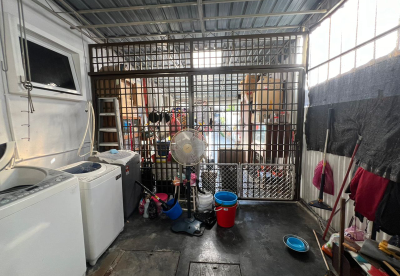 TANJUNG TOKONG, JALAN CHONG LYE HOCK SINGLE-STOREY SEMI-D 