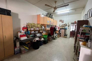 TANJUNG TOKONG, JALAN CHONG LYE HOCK SINGLE-STOREY SEMI-D 