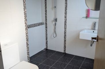 Lorong Lembah Permai 2