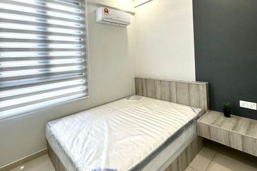 The Golden Triangle 2