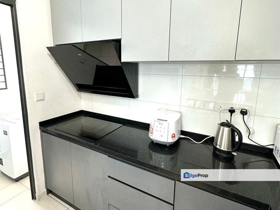 Q1 Nice Renovated Fully Furnish Ready to Move In 2 Cp Near Qb, Penang, Sungai Nibong