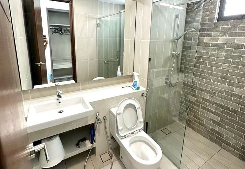 Queens Residences @ Queens Waterfront