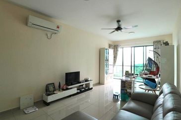 Cityview Freehold Pavillion Resort Teluk Kumbar Fully Renovate Furnish