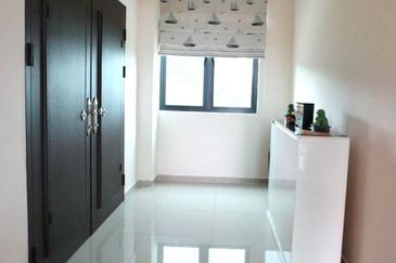 Cityview Freehold Pavillion Resort Teluk Kumbar Fully Renovate Furnish