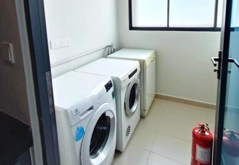 Queens Residences Q2