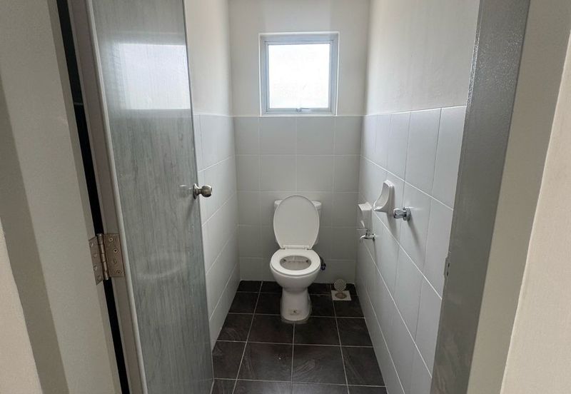 Kota Masai Tiong Nam @  Whole Block Double Storey shop For Rent