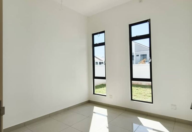 Austin Residence @Taman Mount Austin