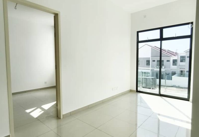 Austin Residence @Taman Mount Austin