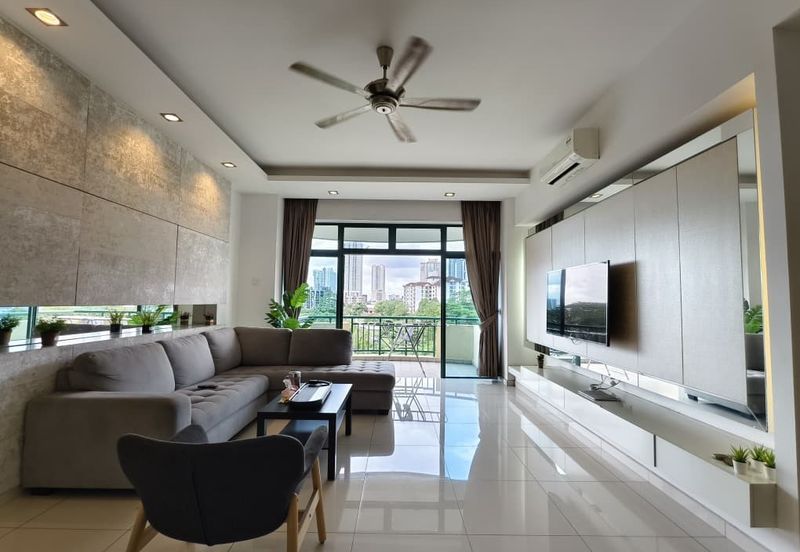 JB Town_The Wadihana Condo @ 3+1 For Rent