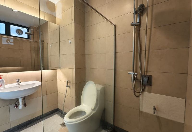 JB Town_The Wadihana Condo @ 3+1 For Rent