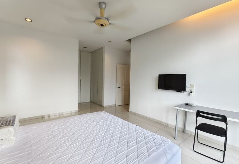 JB Town_The Wadihana Condo @ 3+1 For Rent