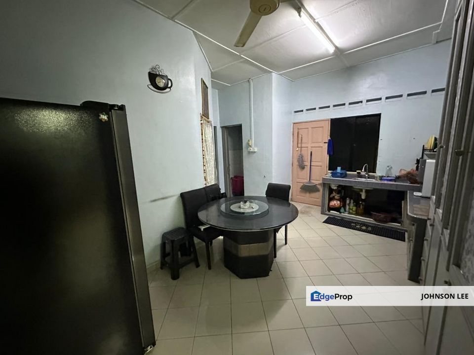 Taman Universiti @ Jalan Penyiaran 1 Storey For Sale, Johor, Skudai