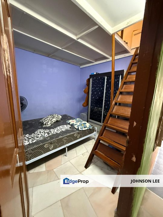 Taman Universiti @ Single storey terrace house For Sale, Johor, Skudai