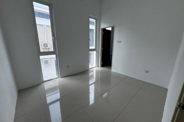 Austin Residence @Taman Mount Austin