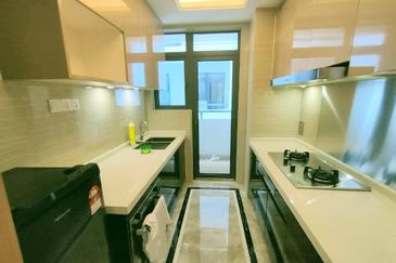 4.1% ROI @ R&F @ Phase One - 2bed 1bath