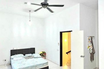  Setia Tropika @ Double Storey Terrace House