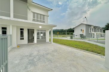 Gelang Patah @ Double storey terrace house Corner Lot