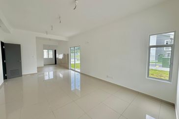 Gelang Patah @ Double storey terrace house Corner Lot