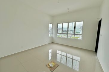 Gelang Patah @ Double storey terrace house Corner Lot