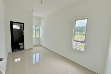 Gelang Patah @ Double storey terrace house Corner Lot