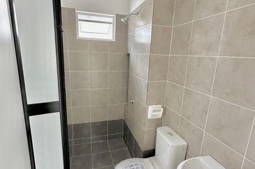 Gelang Patah @ Double storey terrace house Corner Lot